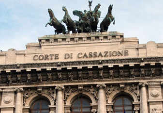 Dichiarazione con costi non deducibili - responsabilità in concorso del commercialista