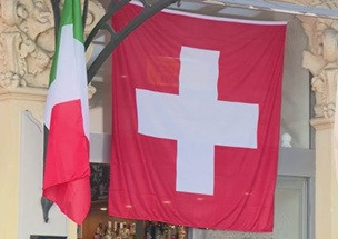 Tassazione dei lavoratori frontalieri: la localizzazione della sede del datore di lavoro non osta al regime preferenziale